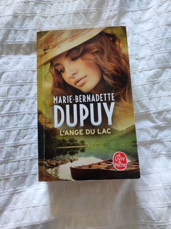 Livre l'ange du lac