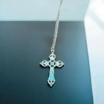 Croix gothique +chaîne neuf