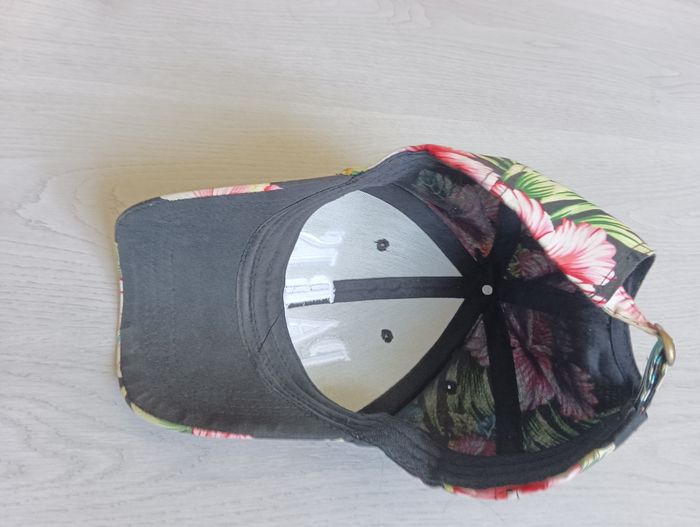 Casquette Paris en Tbe - photo numéro 3