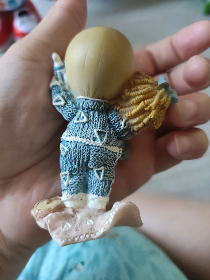 Figurine sujet bébé poupée garçon - photo numéro 4