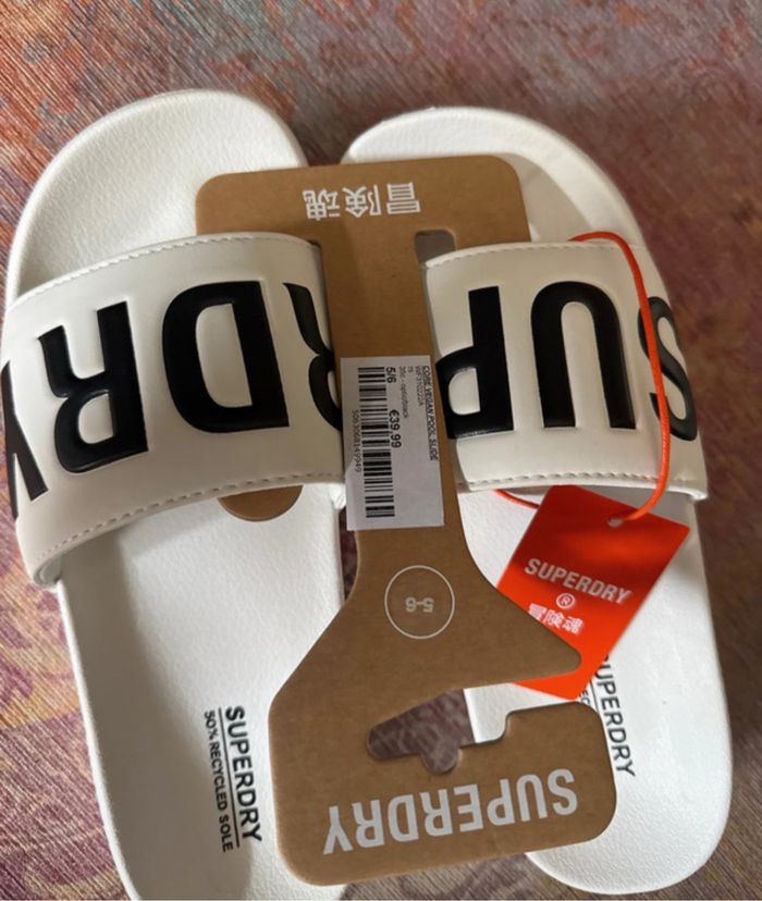 Tongs Superdry T38-39 neuves - photo numéro 2