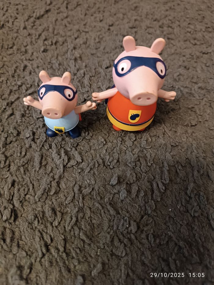 Super Pepa et Super George Pig - photo numéro 2