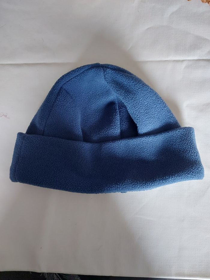 Bonnet - photo numéro 1
