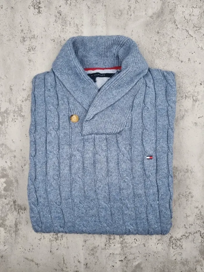 Pull torsadé col châle Tommy Hilfiger bleu clair, L Hommes (mesures en photos) - photo numéro 2