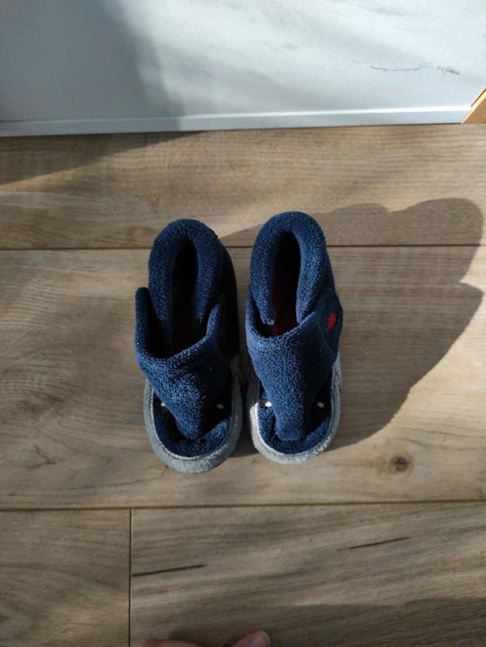 Chaussons requin 🦈 idéal rentrée - photo numéro 5