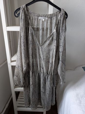 Robe Charlise 36 légère 