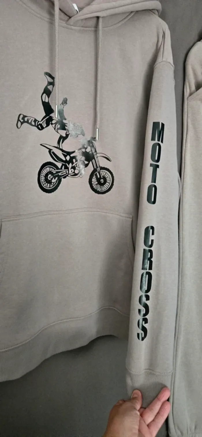 Ensemble jogging moto neuf - photo numéro 4