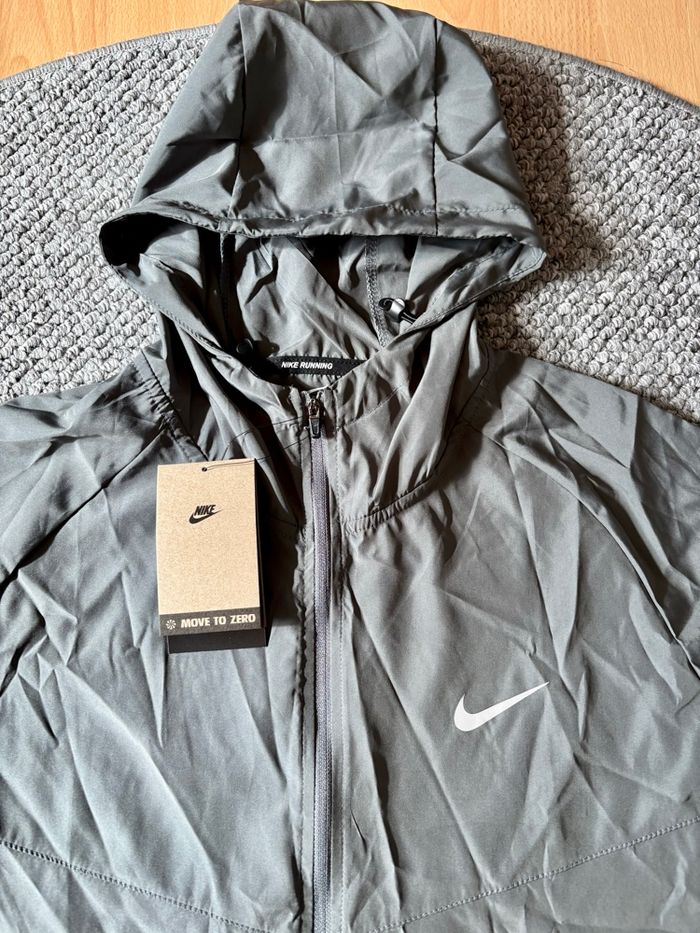 Veste Nike Running avec capuche - photo numéro 3