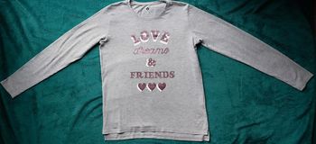 Tee-shirt fille manches longues de la marque "Z"en excellent état, taille 14 ans
