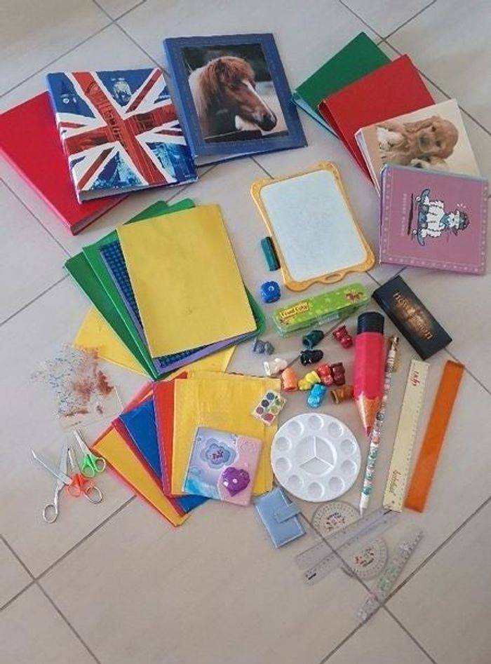 Fournitures scolaires d'occasion