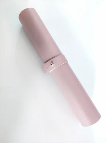 Chemin de table effet cuir rose poudré 60 x 30 cm