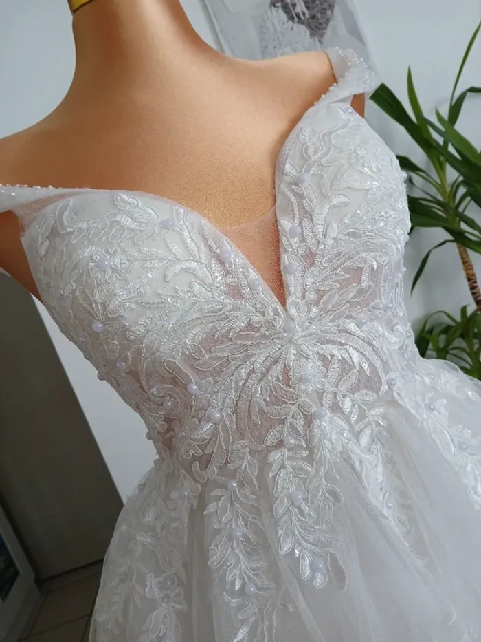 Magnifique Robe de Mariée avec son long Voile Taille L🎉💝 - photo numéro 4