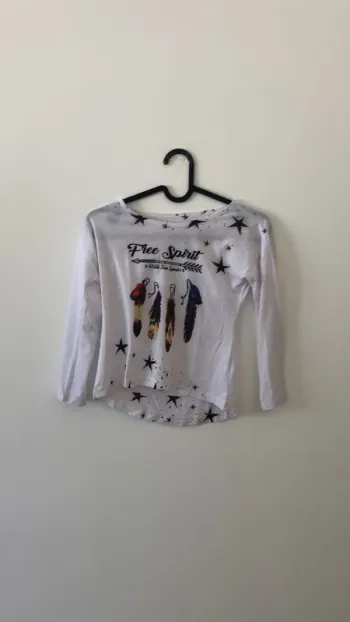 Tee shirt à manche longue blanc avec étoiles