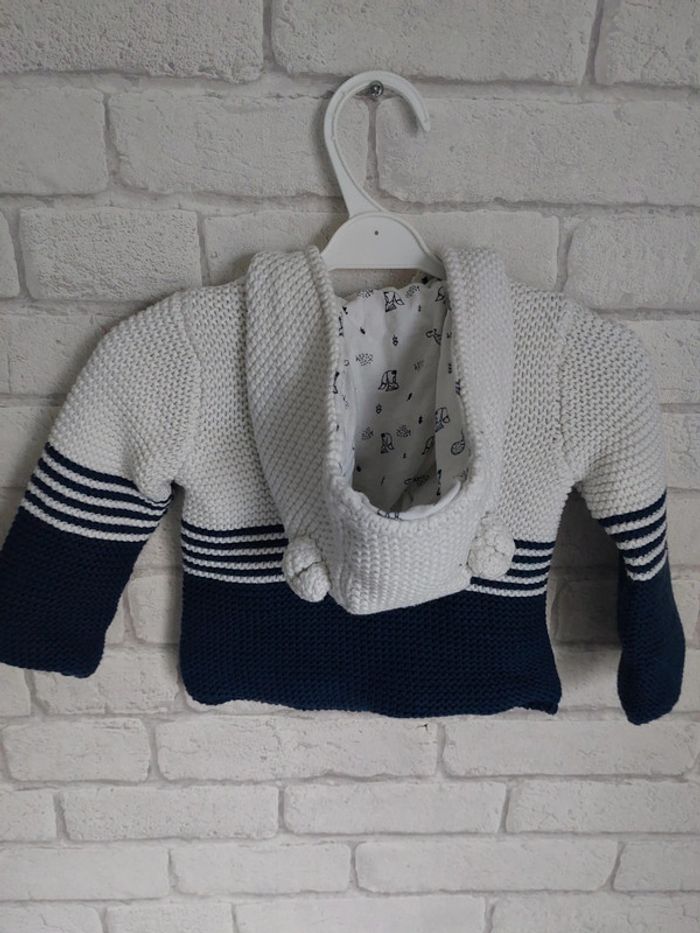 Gilet C&A taille 12 mois - photo numéro 2
