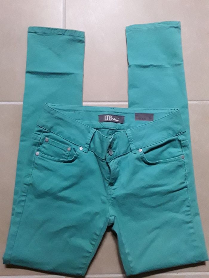Jean vert émeraude LTB taille 29 NEUF