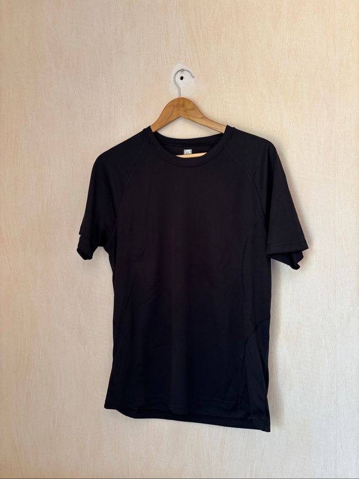 T-shirt sport noir - photo numéro 2