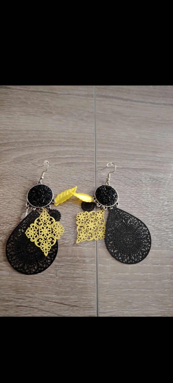 Boucle d'oreille