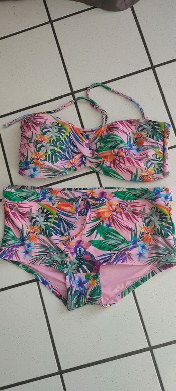Maillot de bain 2 pièces taille 42