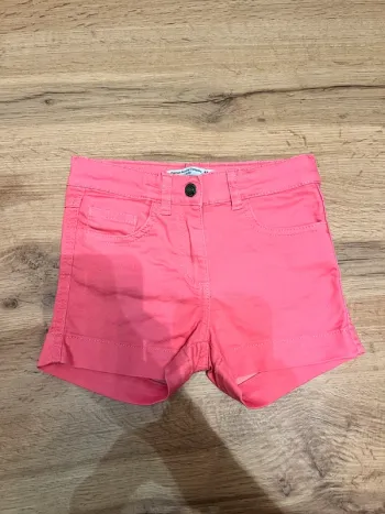 Short 6 ans parfait état