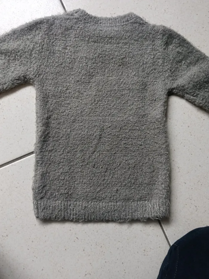 Pull 4/5ans - photo numéro 5