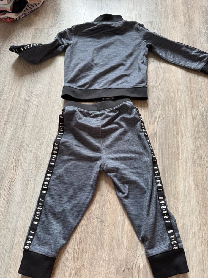 Jogging Jordan gris et noir 24 mois - photo numéro 6