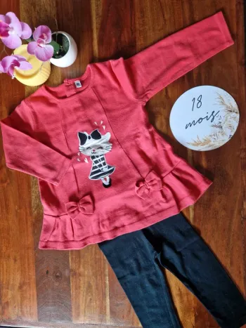 Ensemble legging + t-shirt manches longues 18 mois