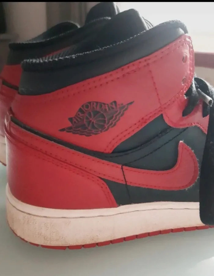 Nike Air Jordan 1 Mid Bred- Pointure 38,5 - photo numéro 5