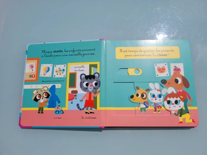 Livre animé à tirettes et roues  🚸 L'école 🎒 - photo numéro 4