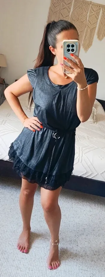 Robe Voodoo gris noir 44 stretch avec ceinture et volants en voile en bas