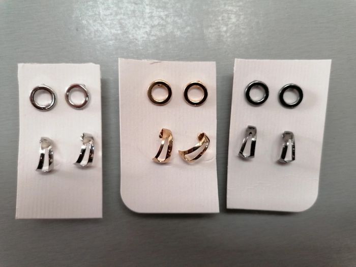 Boucles d'oreilles (lot de 2) neuves colori argent - photo numéro 4