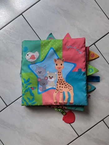 Livre d'éveil Sophie la girafe