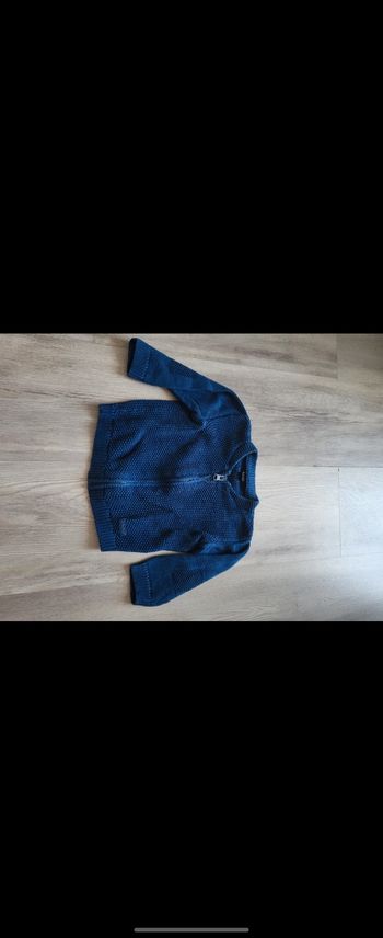 Gilet en maille avec fermeture éclaire