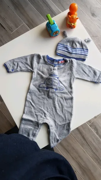 Combi 3 mois avec bonnet
