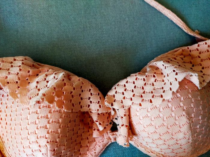 Haut de bikini corail texturé – Taille 85 – Goldenpoint - photo numéro 3