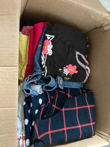 Lot vêtements bébé fille