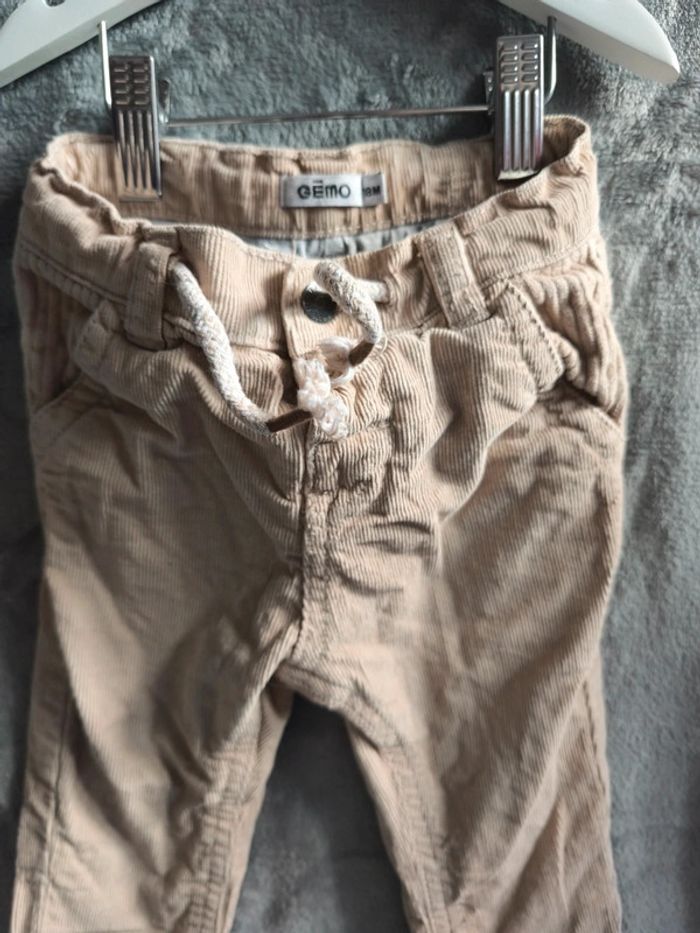 Pantalon épais taille 12 mois marque gémo
