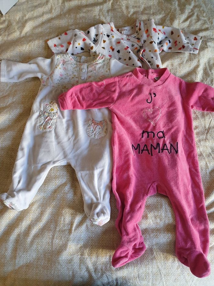 Lot 3 pyjamas 3 mois