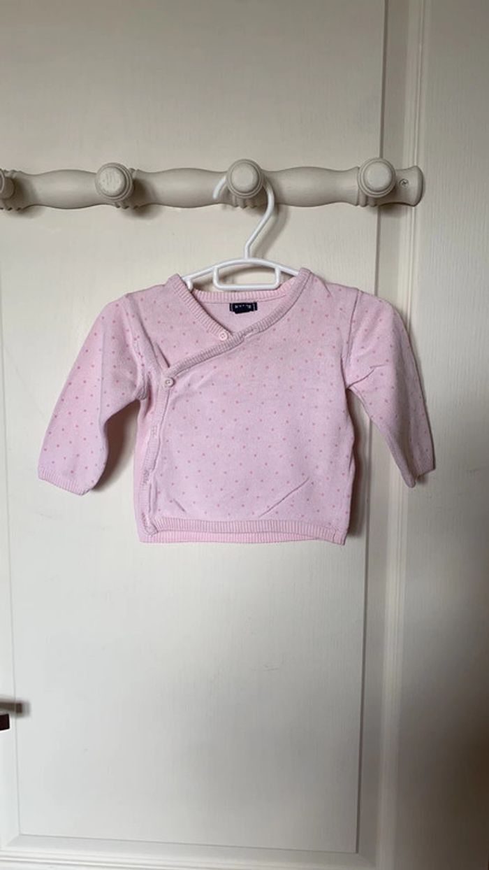 Gilet rose kiabi cache cœur 6 mois
