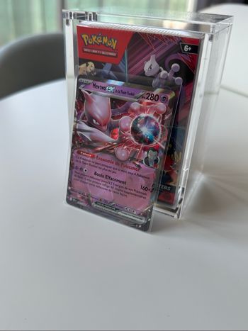 Carte Pokémon « Mewtwo Ex de la team rocket » 081/182 « rivalité destinées »