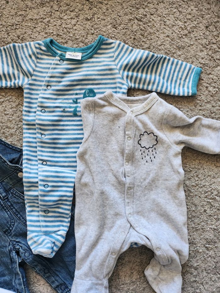 Lot de vêtements garçon 👦 naissance/ 1 mois - photo numéro 2
