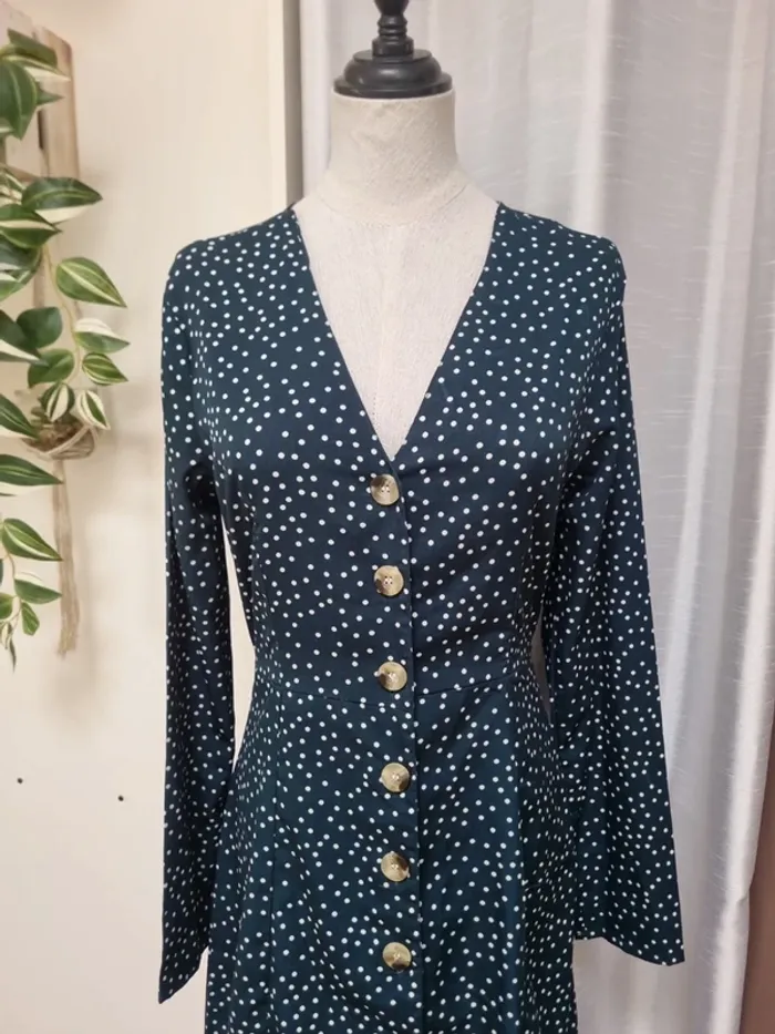 Robe Boohoo taille 38 - photo numéro 2