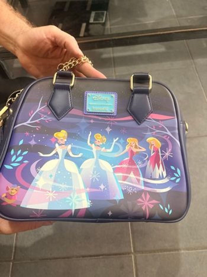 Loungefly - photo numéro 2