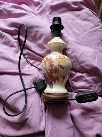 Pied de lampe de chevet