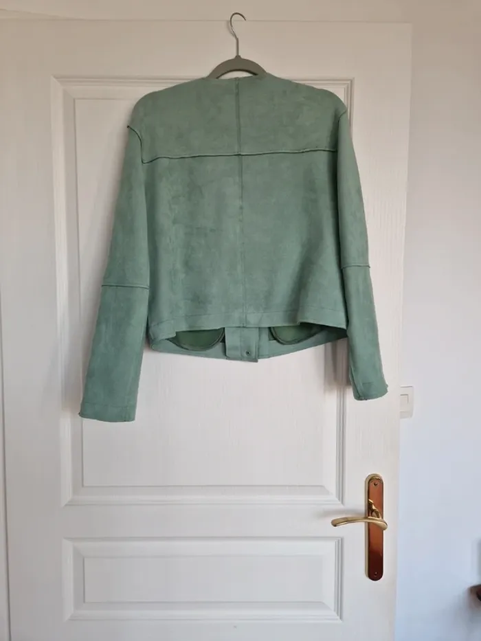 Veste verte stradivarius M - photo numéro 3