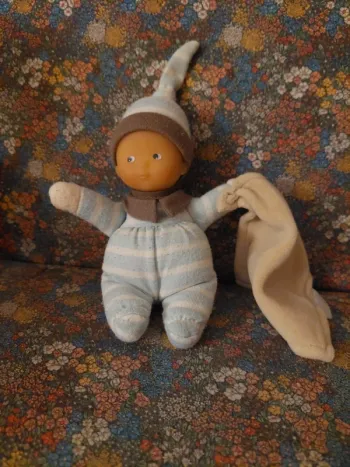 Corolle - doudou poupon poupée de chiffon bleu