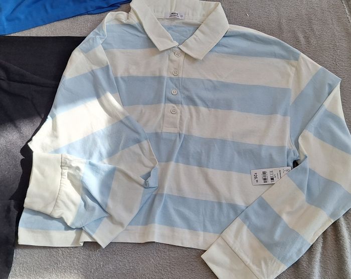 Lot neuf de 3 crop top, t-shirt court manches longues taille L - photo numéro 2