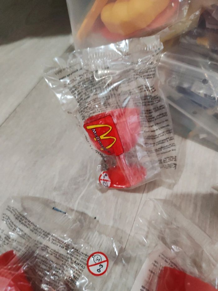Lot divers McDonald's - photo numéro 2