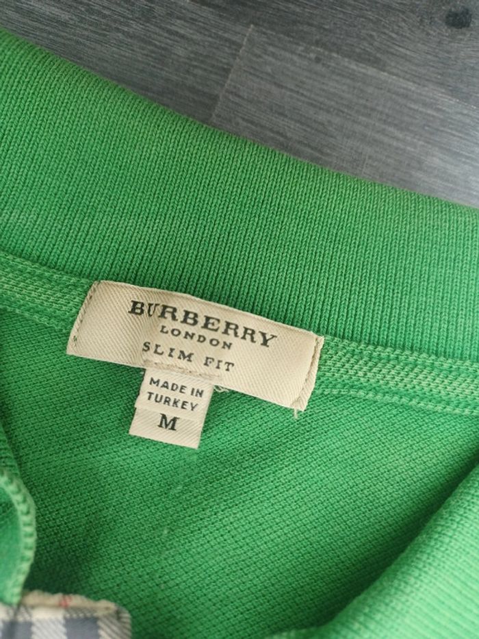 Polo vert Burberry en très bon état - photo numéro 4