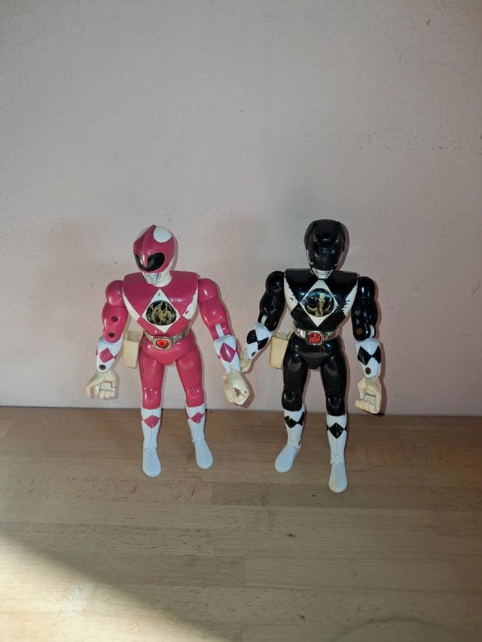 Bandai Power Rangers Mighty Morphin 1993 rose et noir