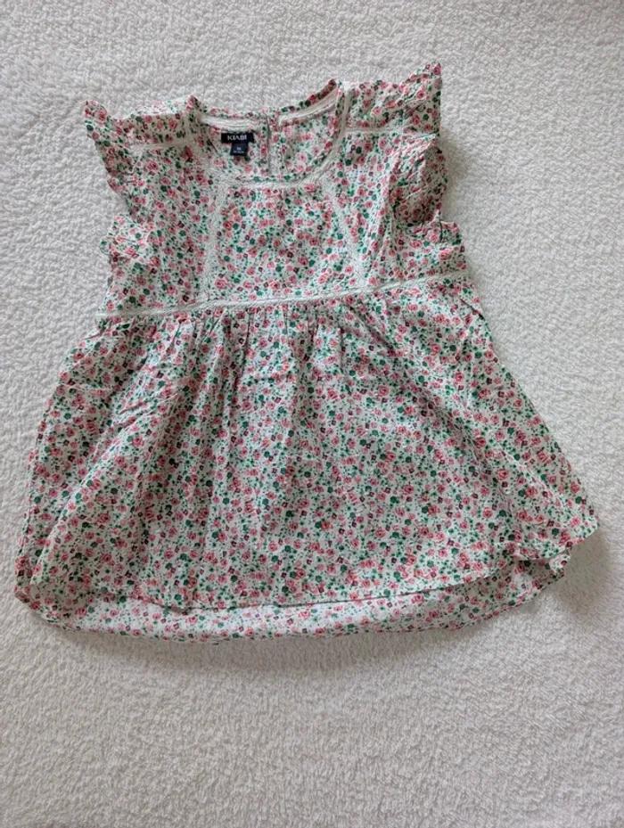 🌺 Blouse sans manches à fleurs Kiabi – 8 ans - photo numéro 3